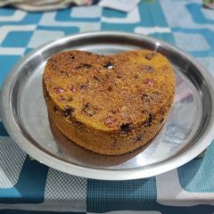 A picture of Semolina eggless cake.