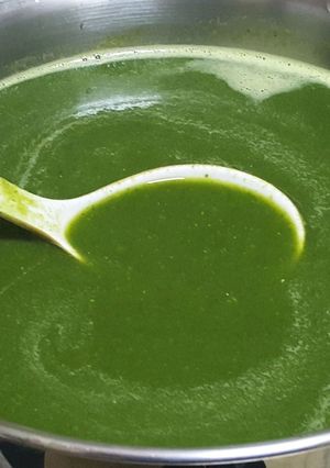 Una foto de Sopa de verduras: ¡súper verde!