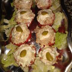 Una foto de Tomates rellenos keto