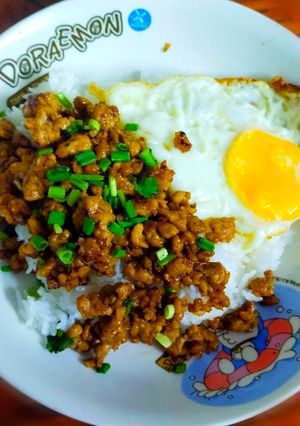 รูปของ ข้าวหมูสับกระเทียมพริกไทย🍳🍳🍳