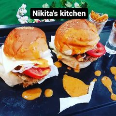 A picture of Veg Aloo Tikki Burger🍔🍔😋😍.