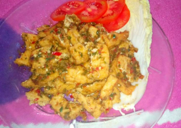 Tahu Suwir gurih sambal ijo