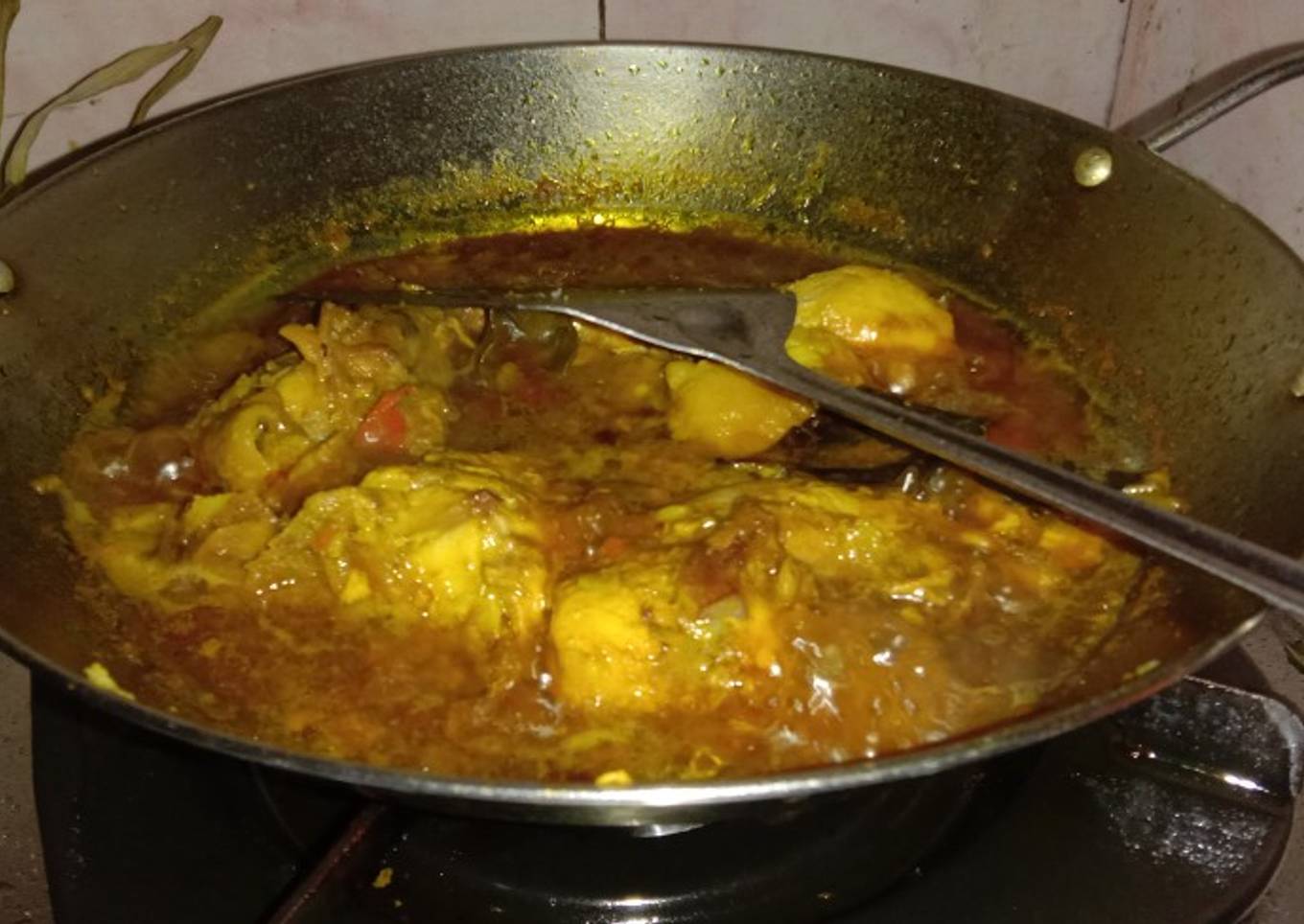 Rica-Rica Ayam Menggigit di Lidah