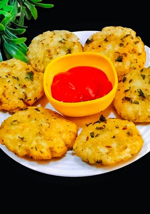 A picture of Leftover Rice Vada.