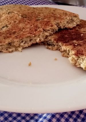 Una foto de Tortilla de semillas de calabaza y parmesano 🫓
