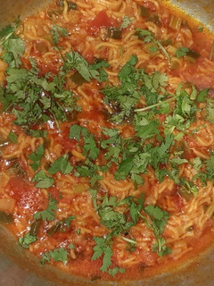 ડુંગળી સેવ નું શાક(Onion Sev Shaak Recipe in Gujarati) રેસીપી મુખ્ય ફોટો