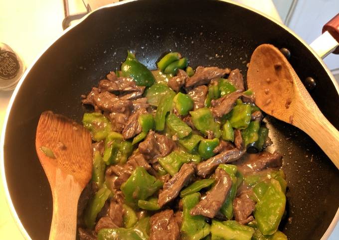 Steps to Prepare Perfect The Most Popular Green Pepper Beef in China