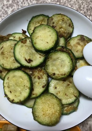 蛋煎櫛瓜 的食譜成品照片