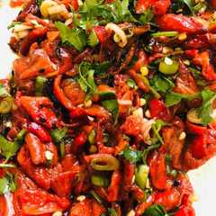 Una foto de Salsa de jalapeno rojo