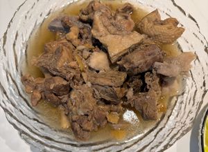 Hình của món Vịt kho gừng.