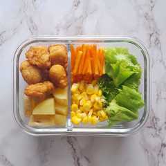 รูปของ Popcorn Chicken Salad
