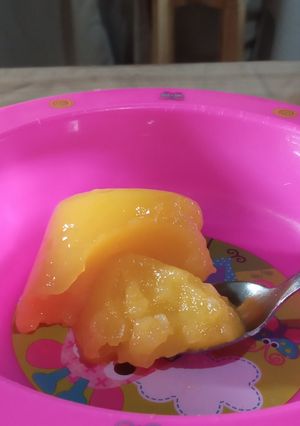 Una foto de Gelatina natural vegana y apta bebé