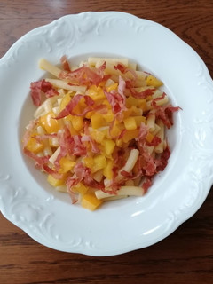Foto di Sedanini peperoni e prosciutto cotto