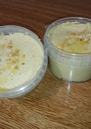 Una foto de Hummus de berenjena y garbanzo