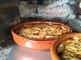 Lasaña al horno de leña