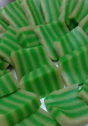 Foto resep LAPIS Rumahan anti gagal yah 😍😍😍😍😍(No Timbangan)