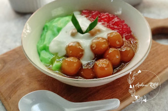 Anti Ribet, Buat Bubur Sumsum Candil Mutiara Untuk Jualan