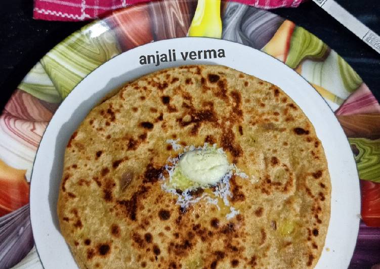 Aloo Paratha(potato paratha)