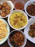 Nasi Kuning Komplit