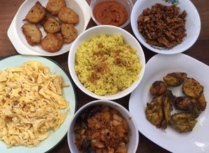 Foto resep Nasi Kuning Komplit
