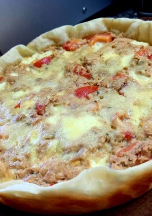 Una foto de Tarta de atún, tomate 🍅 y queso 🧀