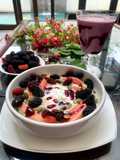 Guava Berry Breakfast