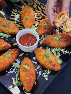 लेफ्ट ओवर राइस कटलेट (rice cutlet recipe in hindi) रेसिपी मुख्य फोटो