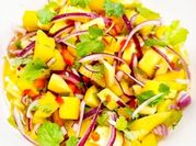 Una foto de ceviche de mango
