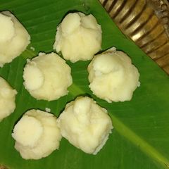 A picture of मावा मोदक.