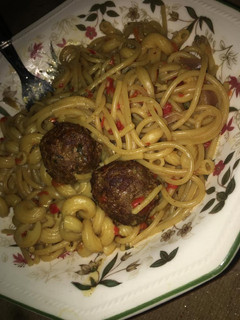 Jollof spaghetti and macaroni ainihin hoton girkin