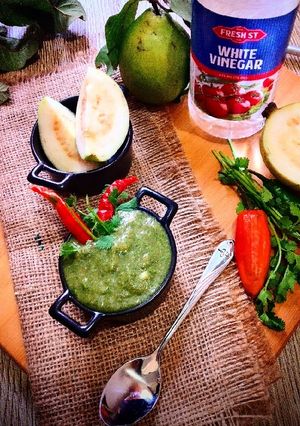 A picture of Guava Chutney.