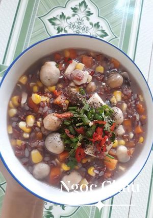 Hình của món Cháo gạo lức nấm chay.
