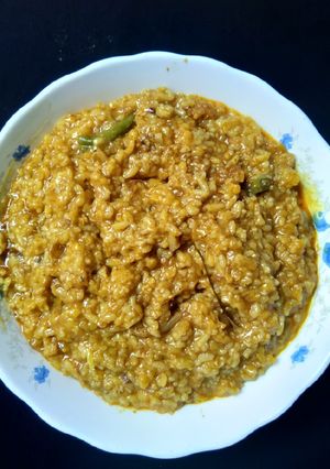 মজাদার খিচুরি কোরবানির খাসির গোসতের রয়ে যাওয়া তেল ঝোল দিয়ে রেসিপির প্রধান ছবি