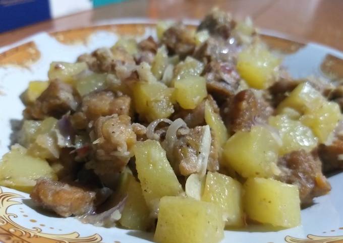 Cara Bikin Sambal goreng tempe kentang Wajib Dicoba