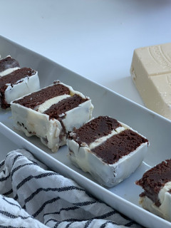 Una foto de Sándwich helado de brownie