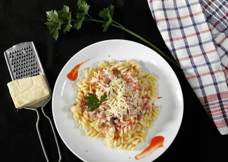 (5) Fusilli Cheese Creamyy!