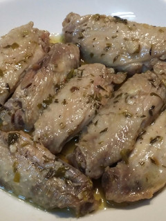 Una foto de Alitas de pollo a las finas hierbas