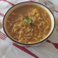 Maggi soup A picture of Maggi soup.