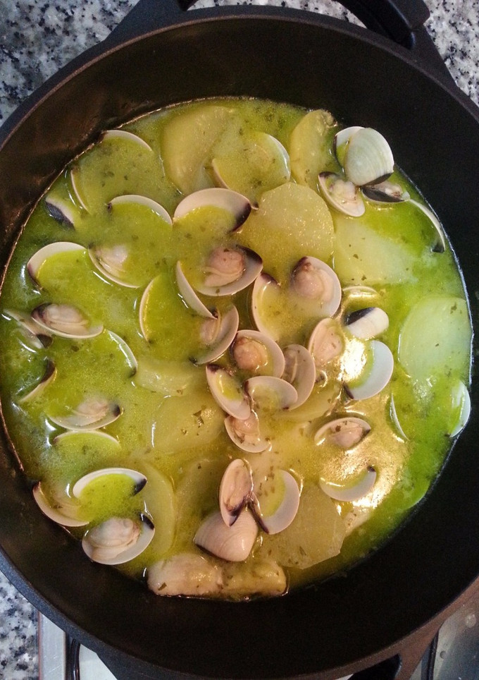 Una foto de Merluza en salsa verde