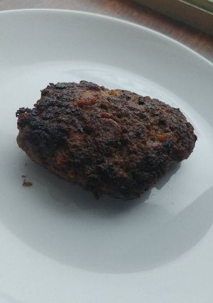 A picture of Perfect beef patties.