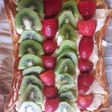 Hojaldre de crema y frutas