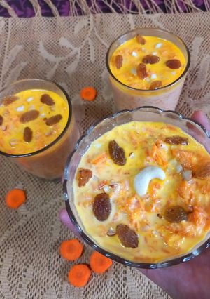गाजर का खीर (Gaajar Ka Kheer recipe in hindi) रेसिपी मुख्य फोटो
