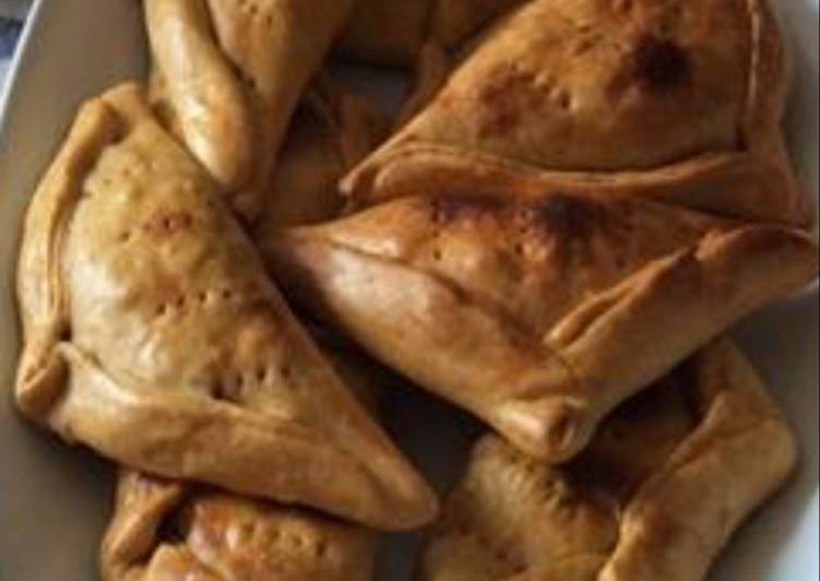 Simple Way to Prepare Perfect Chilean Empanadas de Pino