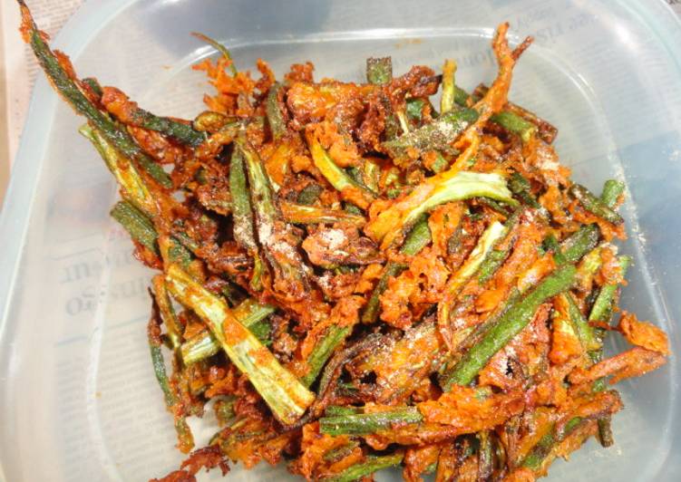 How to Prepare Super Quick Homemade Kurkuri Bhindi / Crispy Okra