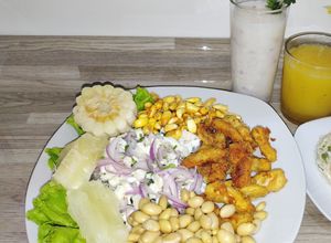 Una foto de Ceviche de Pota Peruano
