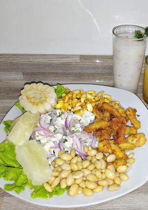 Una foto de Ceviche de Pota Peruano