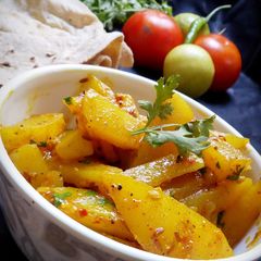 A picture of Achari Aloo.
