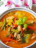 Thai red curry with marrow and chicken 🍛