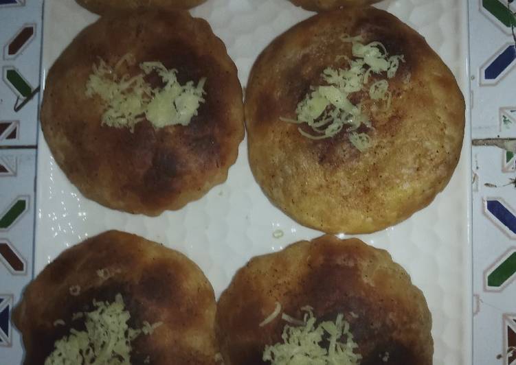 بسطيلات صغار بالعجينة المسمن