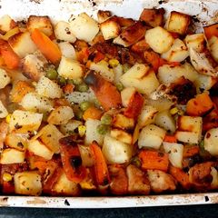 A picture of My Spicy Chicken & Veg Roast 😀#Mainmeal.